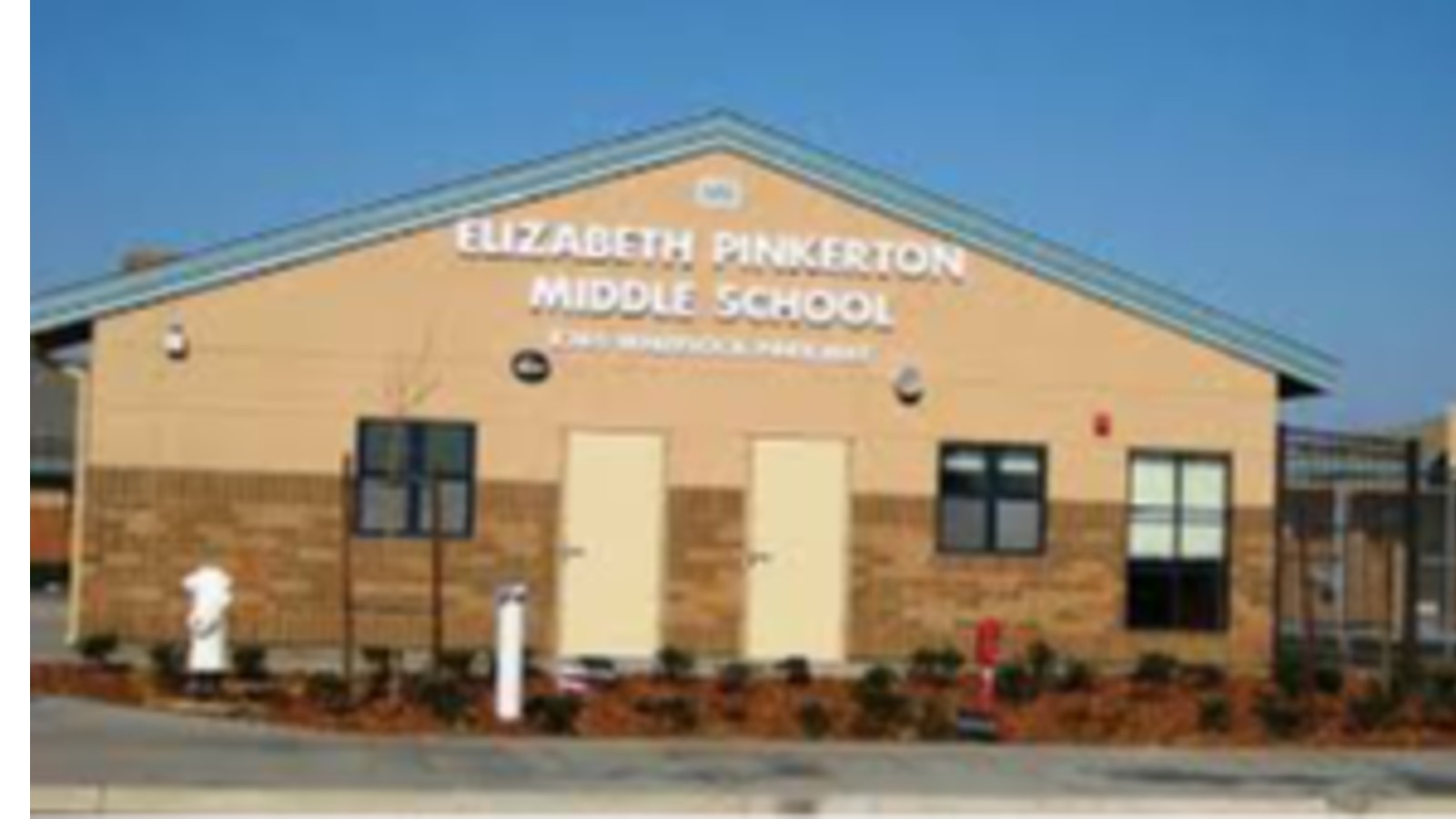 Elizabeth Pinkerton Middle School Photo