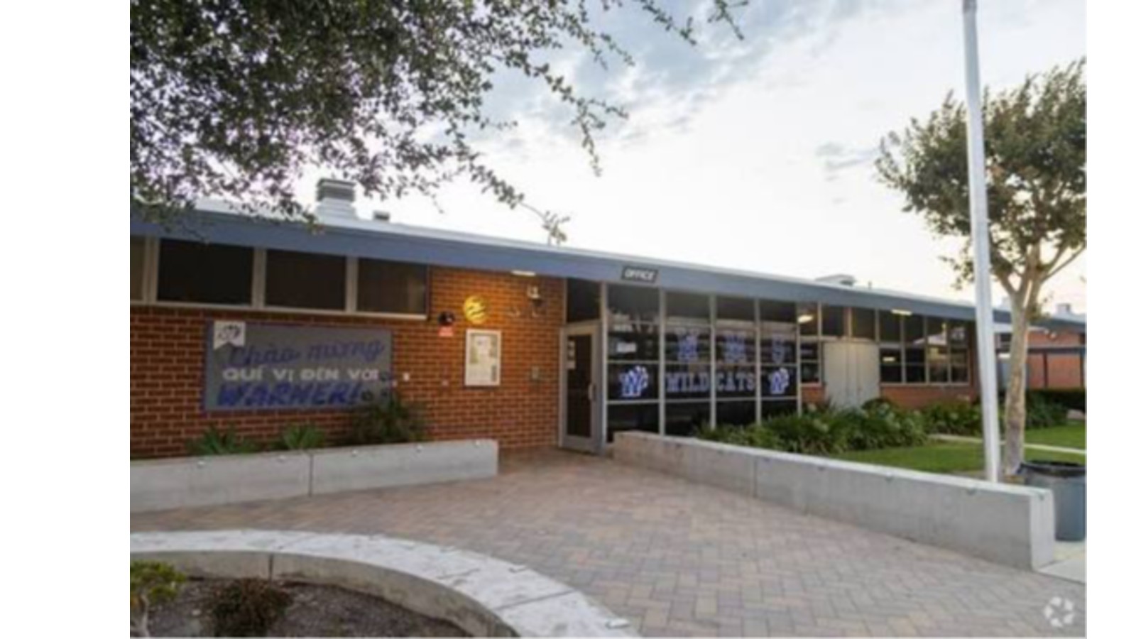 Willis H. Warner Middle School Photo