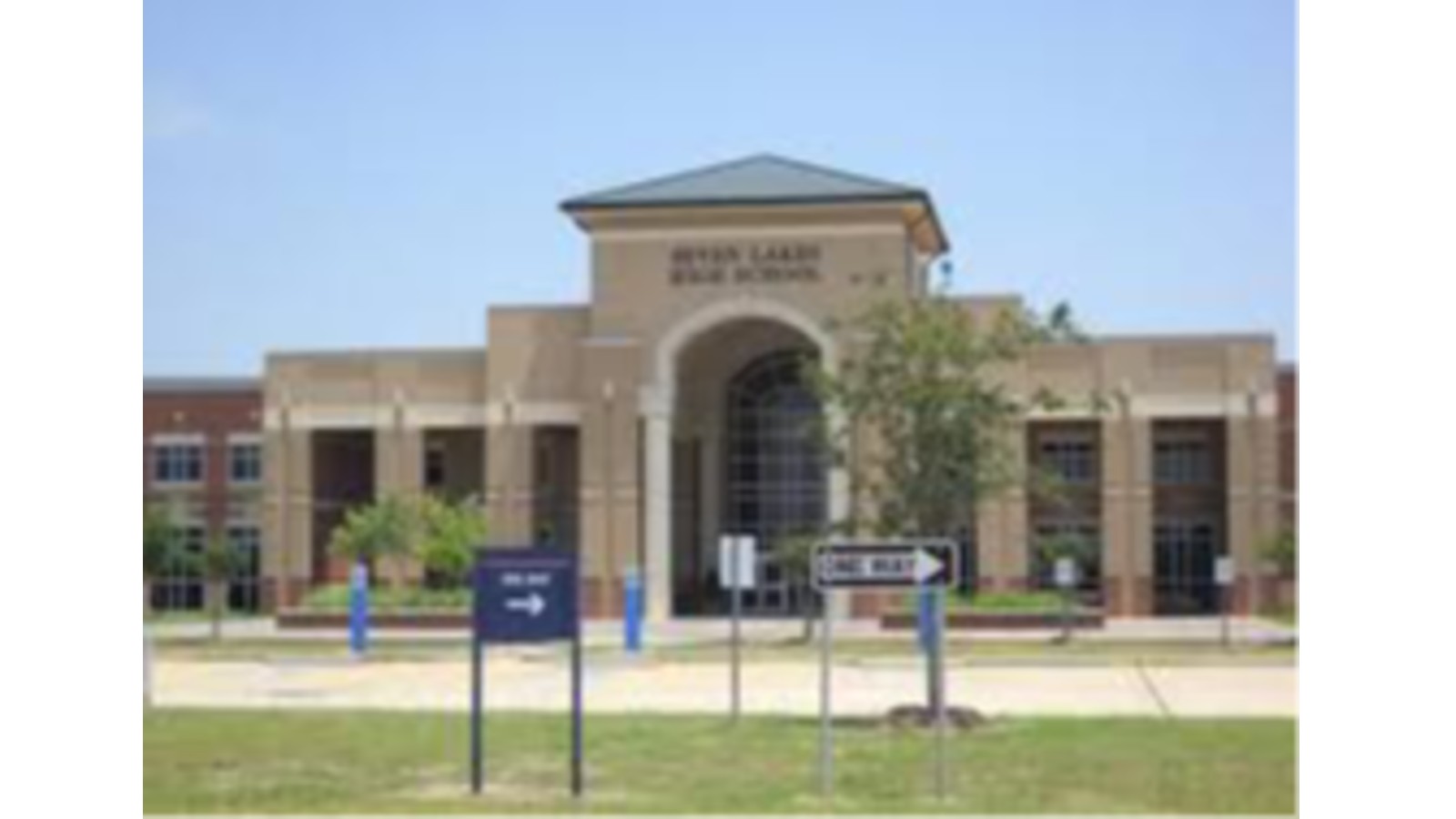 Seven Lakes Junior High School Photo