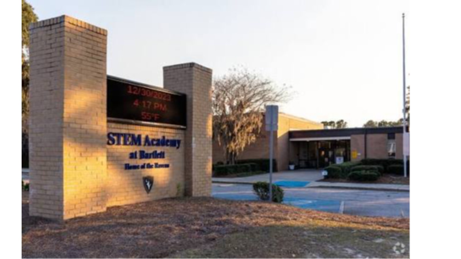 The STEM Academy at Bartlett Photo