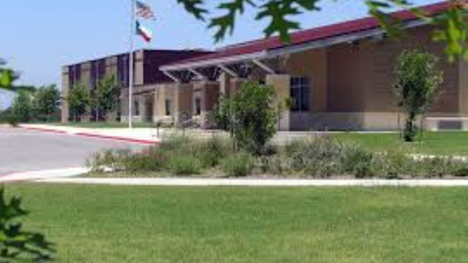 Decker Middle School Photo