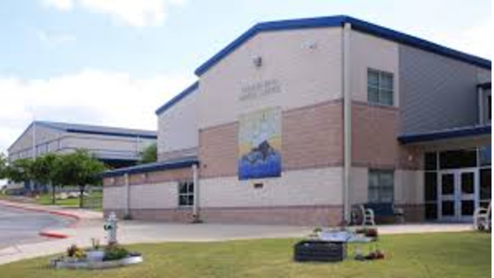 Hudson Bend Middle School Photo