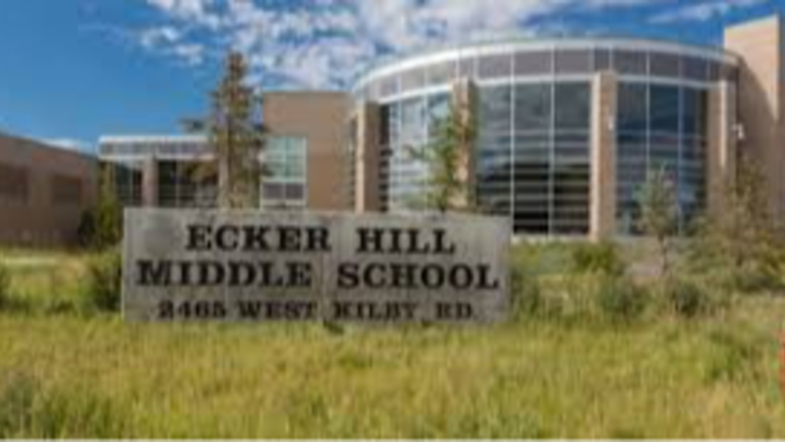 Ecker Hill Middle School Photo