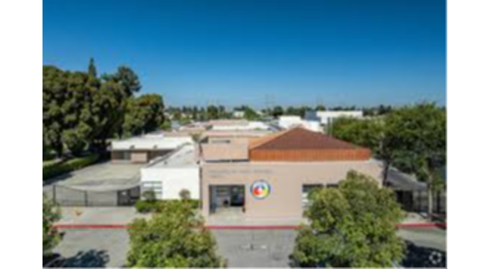 Paramount Park Middle School Photo