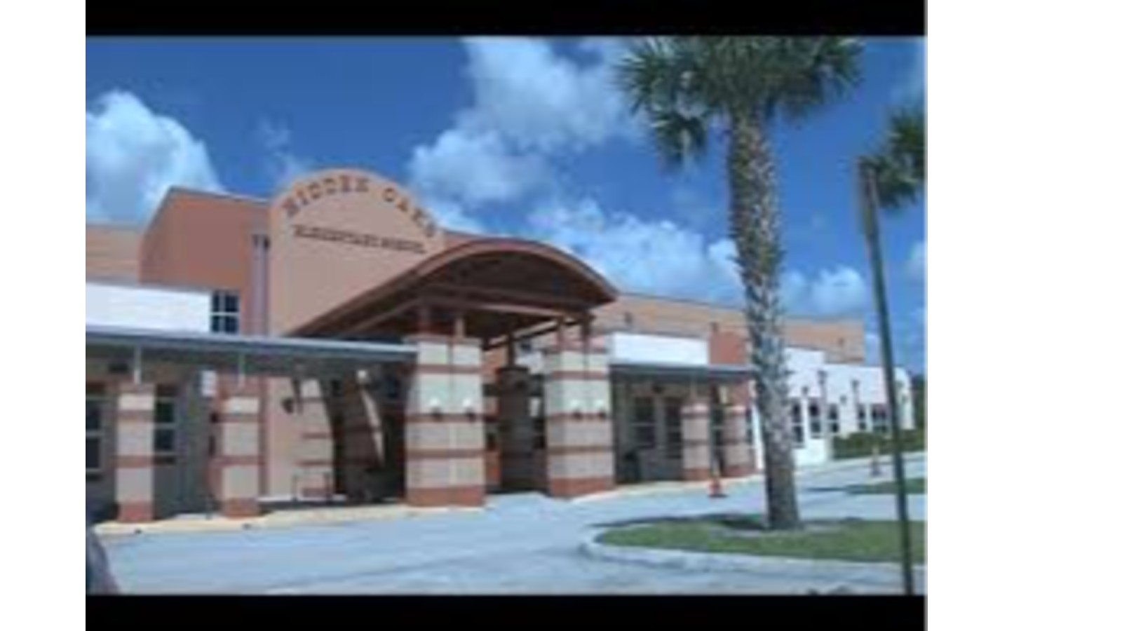Hidden Oaks K-8 School Photo