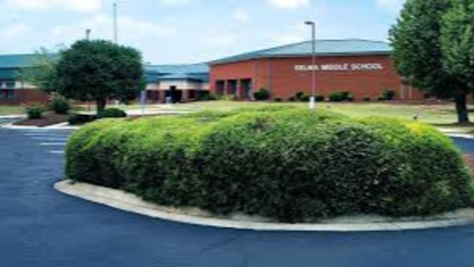 Selma Middle School Photo