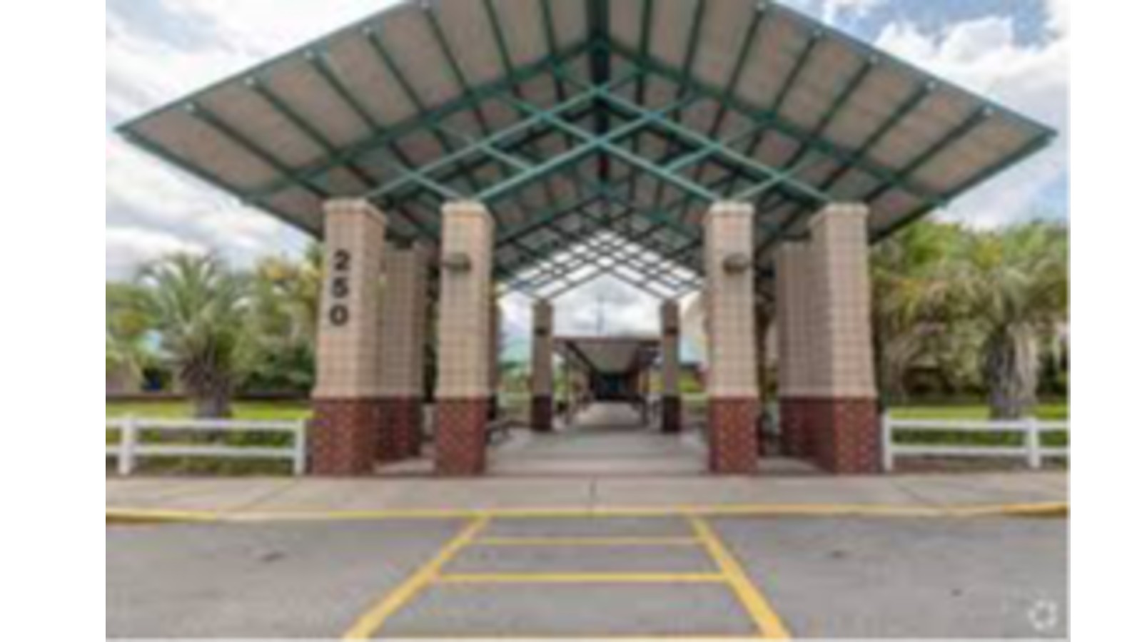 H.E. McCracken Middle School Photo