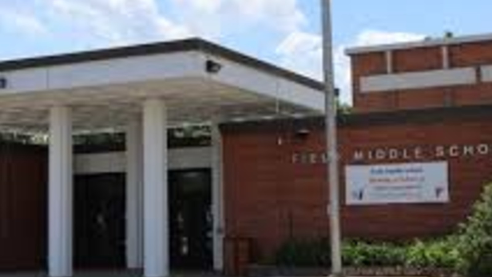 Farmwell Station Middle School Photo